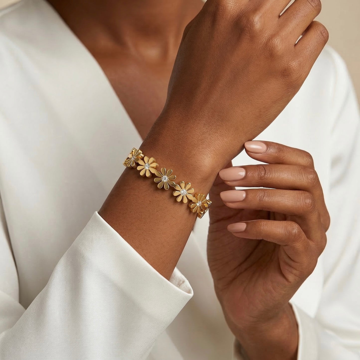 18KT Gold Plated Daisy Bloom Bracelet