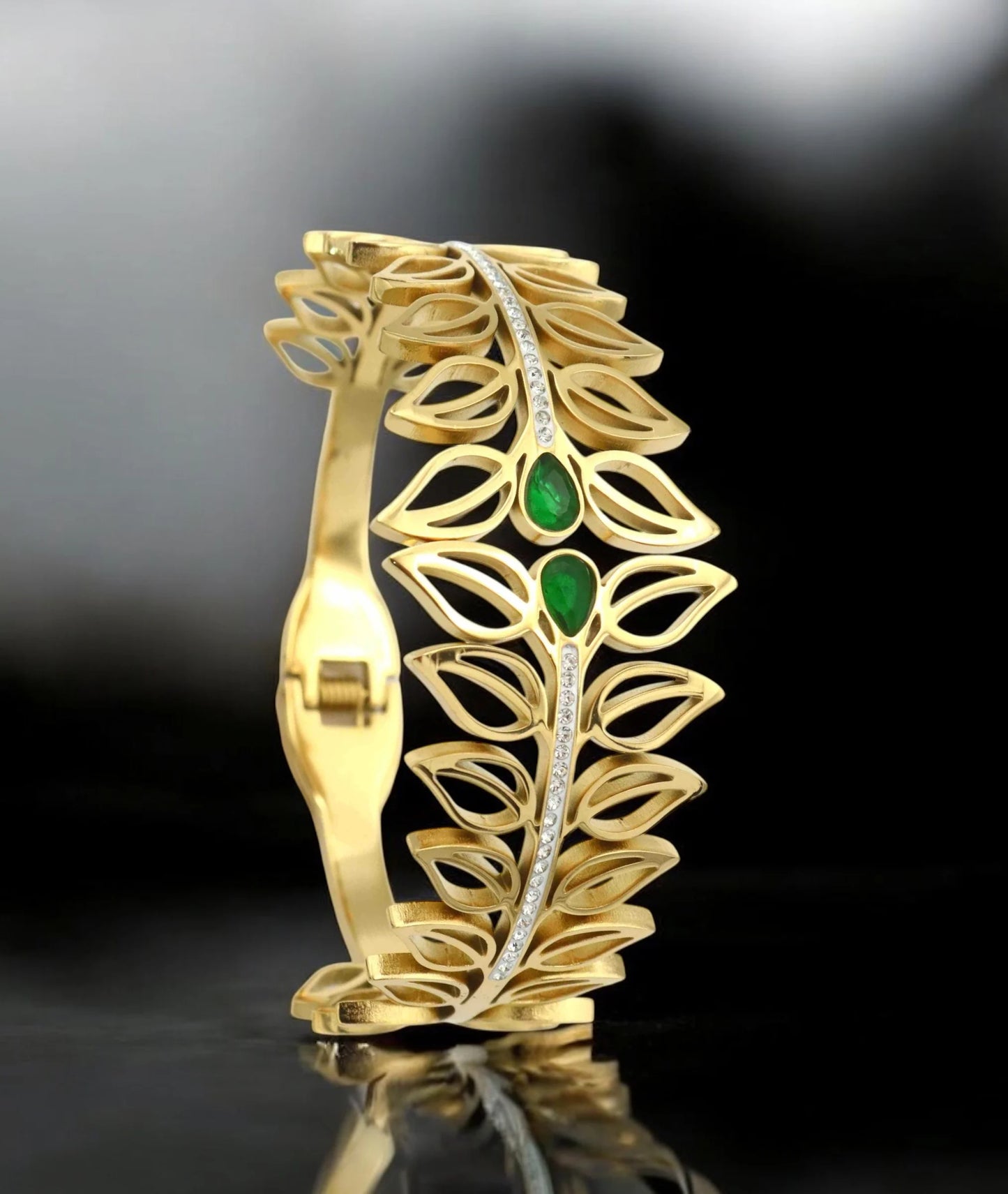 18KT Gold Plated Emerald Dewdrop Leaf Bracelet