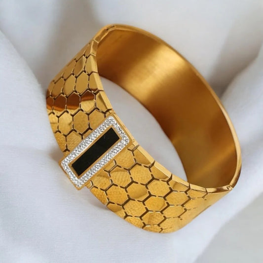 18KT Gold Plated Geo Luxe Black Bar Bracelet Cuff