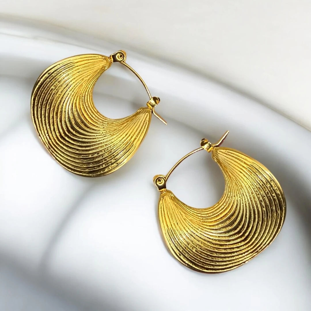 Crescent Groove Hoops – 18K Gold Plated & Waterproof