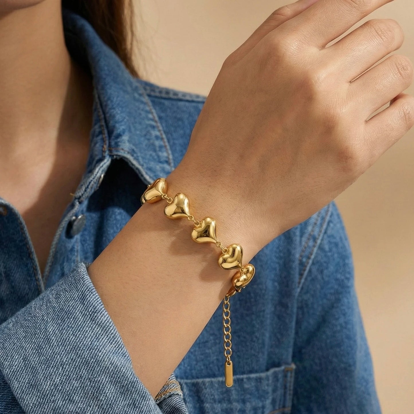Golden Hearts Chain Bracelet