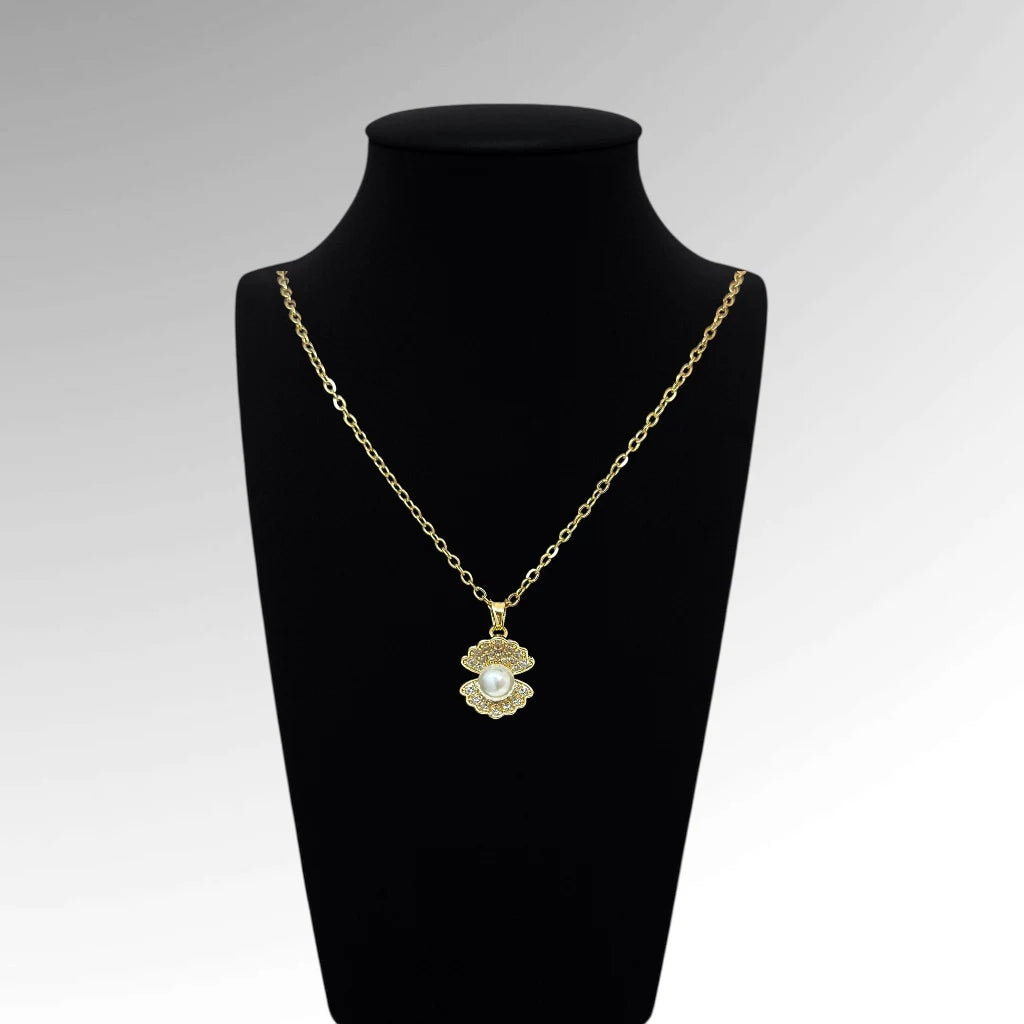 Luxe Petal Pearl