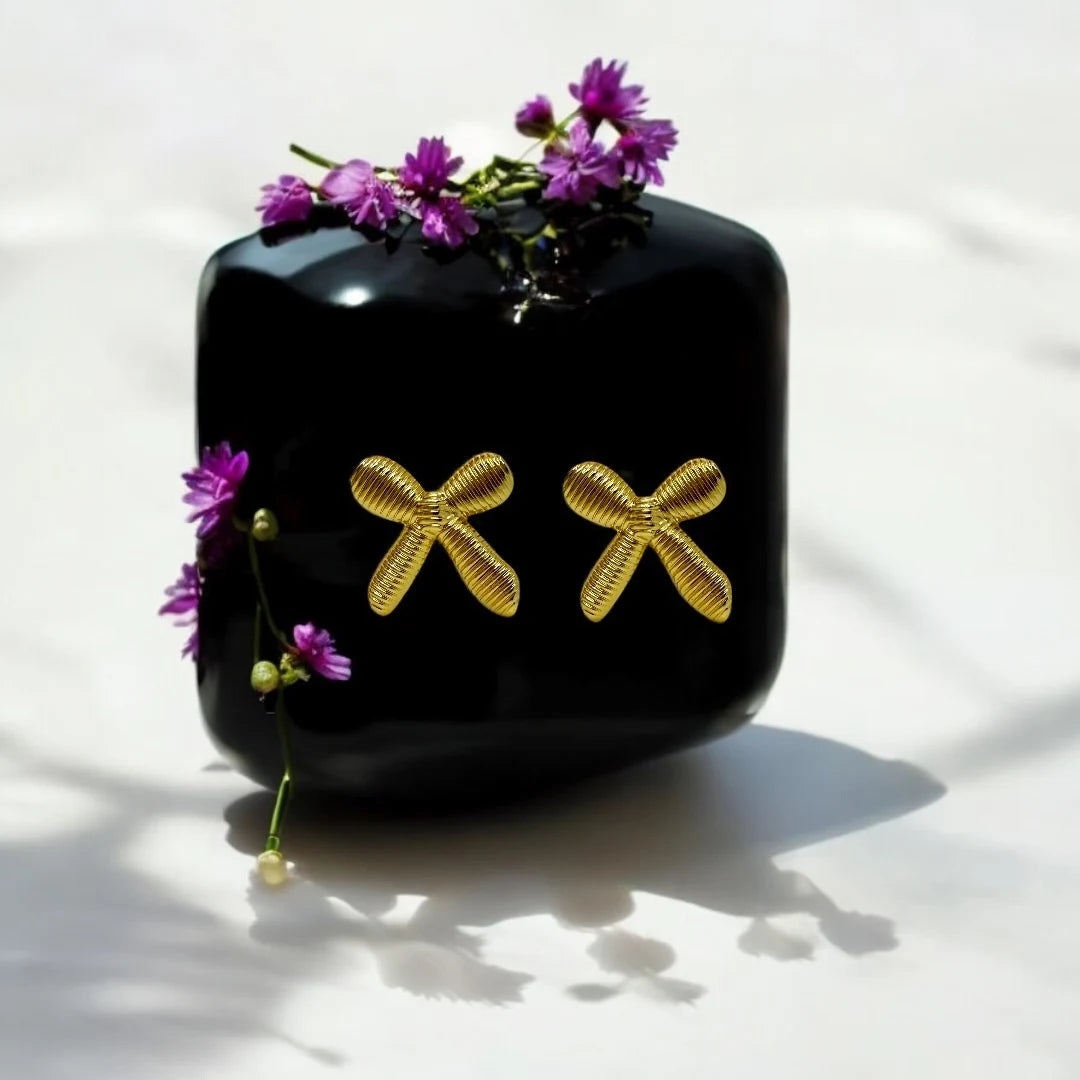 Golden Knot Anti-Tarnish Studs – 18K Gold Plated | Waterproof