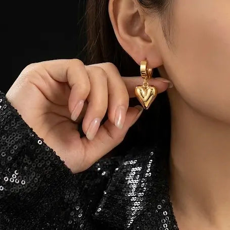 18KT Gold Plated Elegant Heart Dangling Earrings