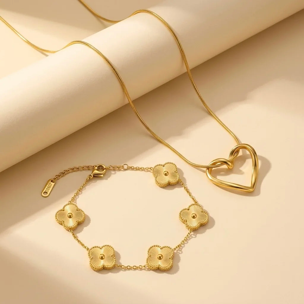 18Kt Gold Plated Heart Necklace & Golden Clover Bracelet Set