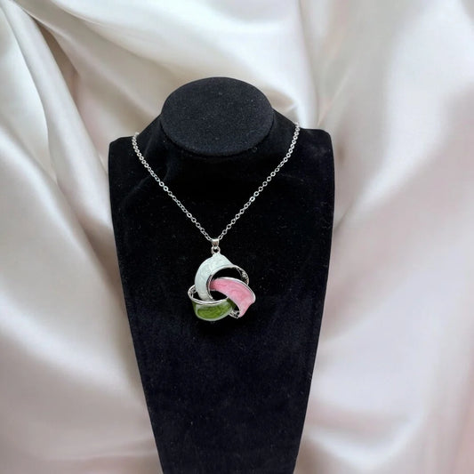 Twist Harmony Pendant Necklace