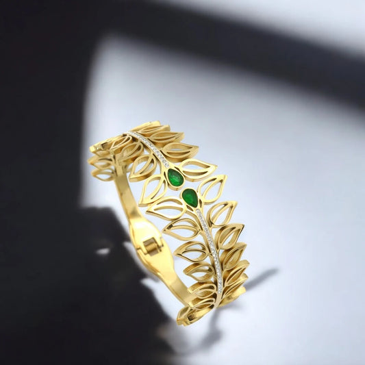 Emerald Dewdrop Leaf Bracelet