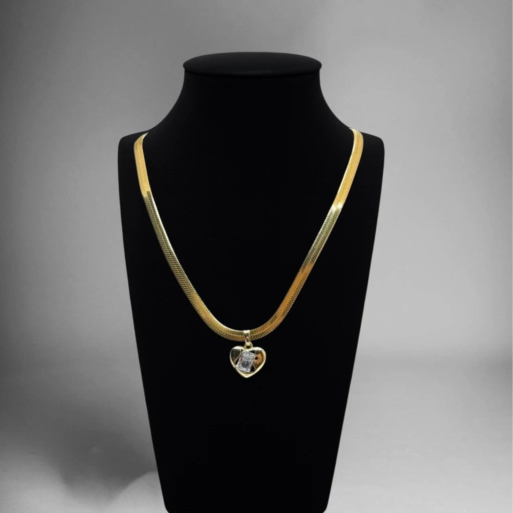 Bold Heart Luxe Pendant Necklace