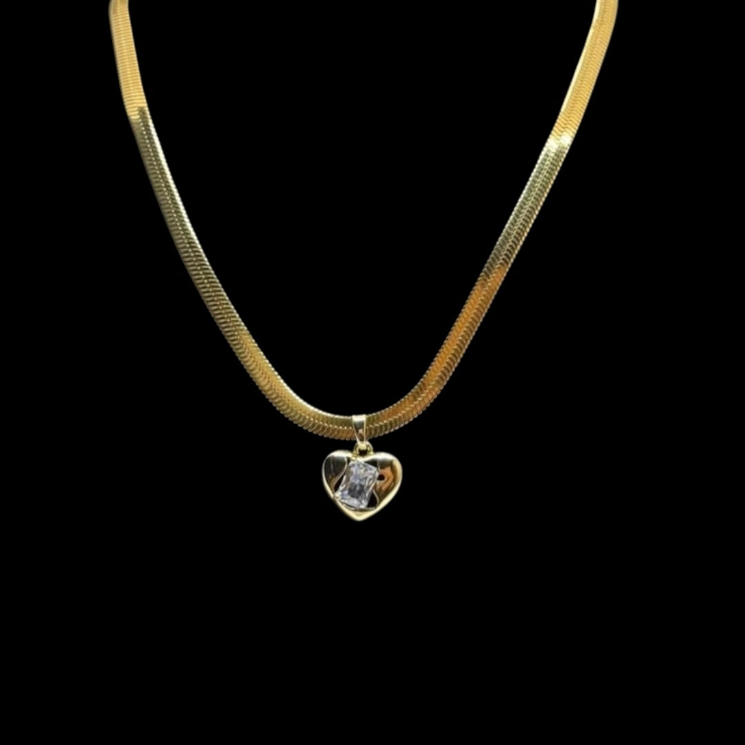 Bold Heart Luxe Pendant Necklace