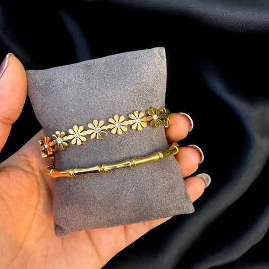 Floral Glow Charm (Fits 2.4–2.8 comfortably)