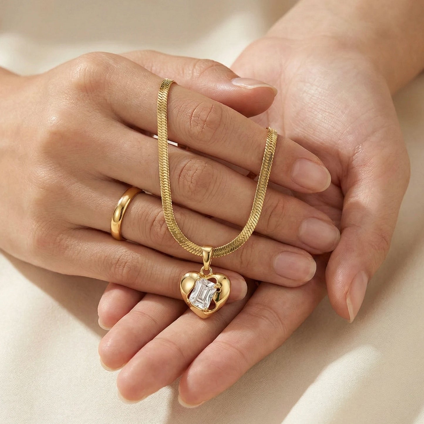 18KT Gold Plated Bold Heart Luxe Pendant Necklace