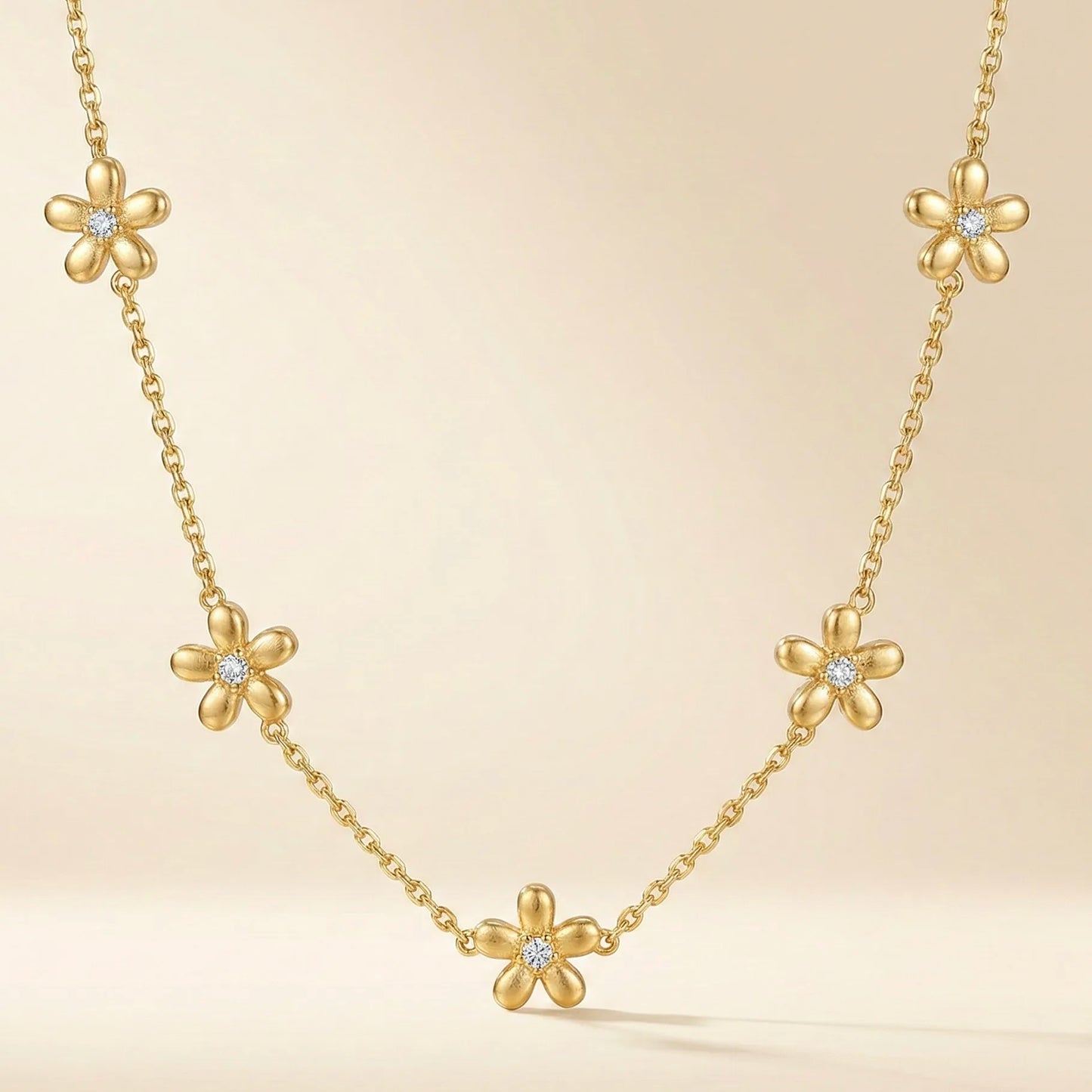 18Kt Gold Plated Daisy Sparkle Necklace