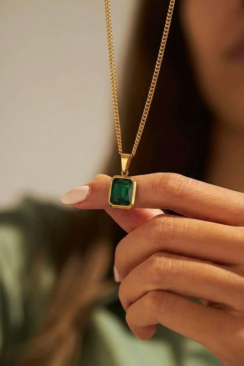 18Kt Gold Plated Emerald Green Stone Necklace