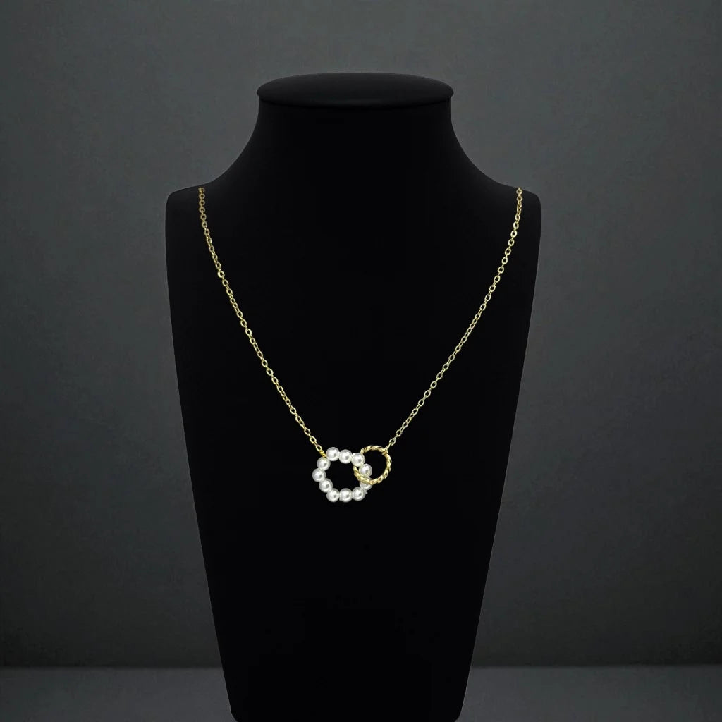 Twin Ring Charm Pearl Necklace