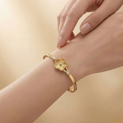 18Kt Gold Plated Daisy CZ Minimal Bracelet