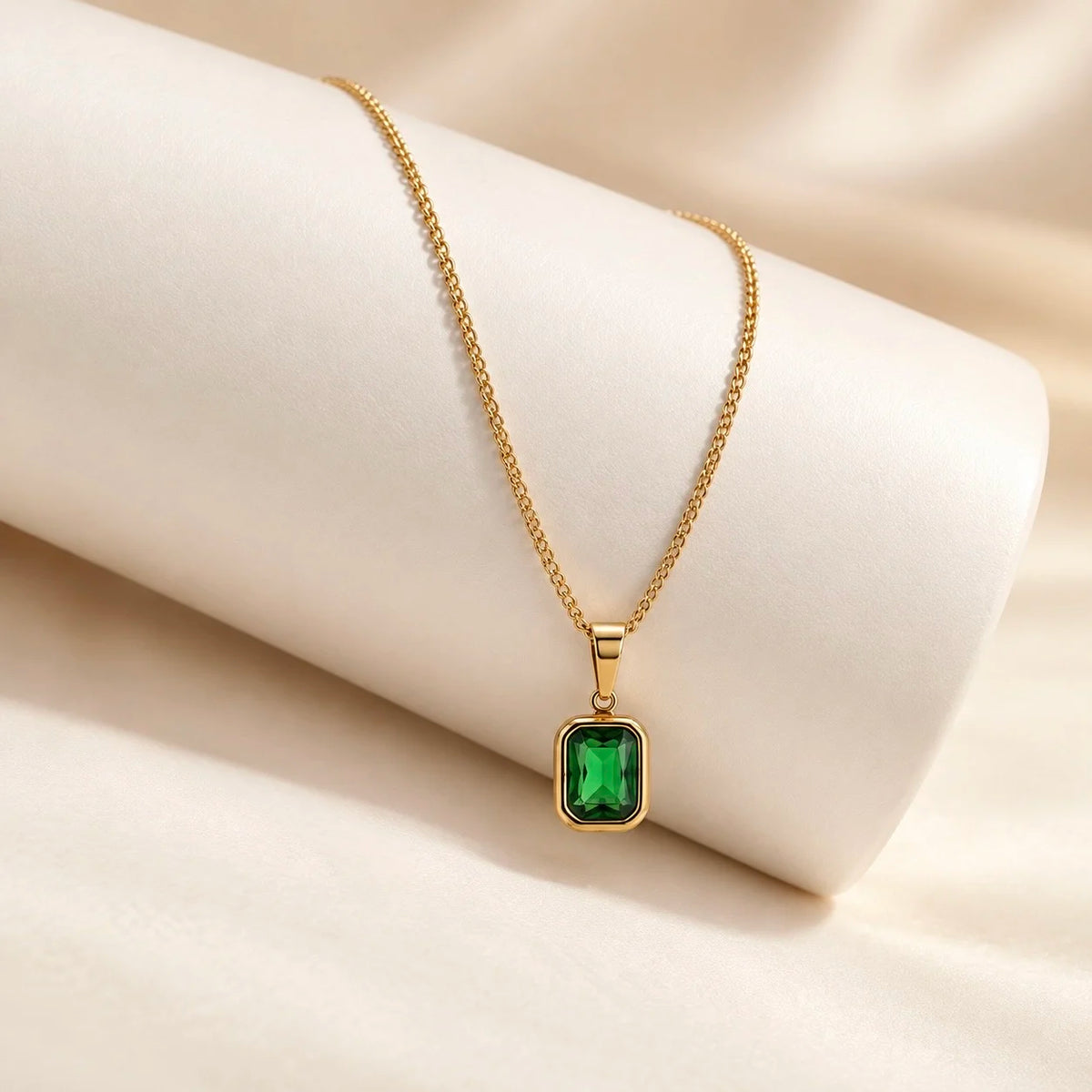 18Kt Gold Plated Emerald Green Stone Necklace