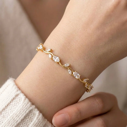 18Kt Gold Plated Delicate Crystal tulip  Bracelet