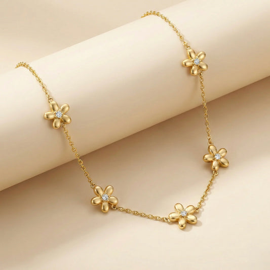 18Kt Gold Plated Daisy Sparkle Necklace