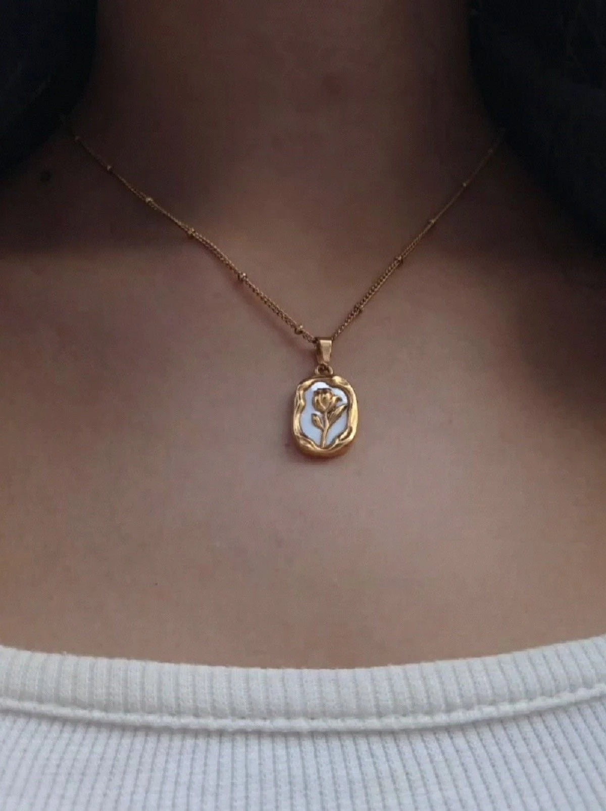 Timeless Petal Glow Pendant