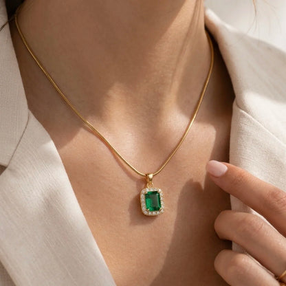 18Kt Gold Plated Emerald Green Crystal Pendant Necklace