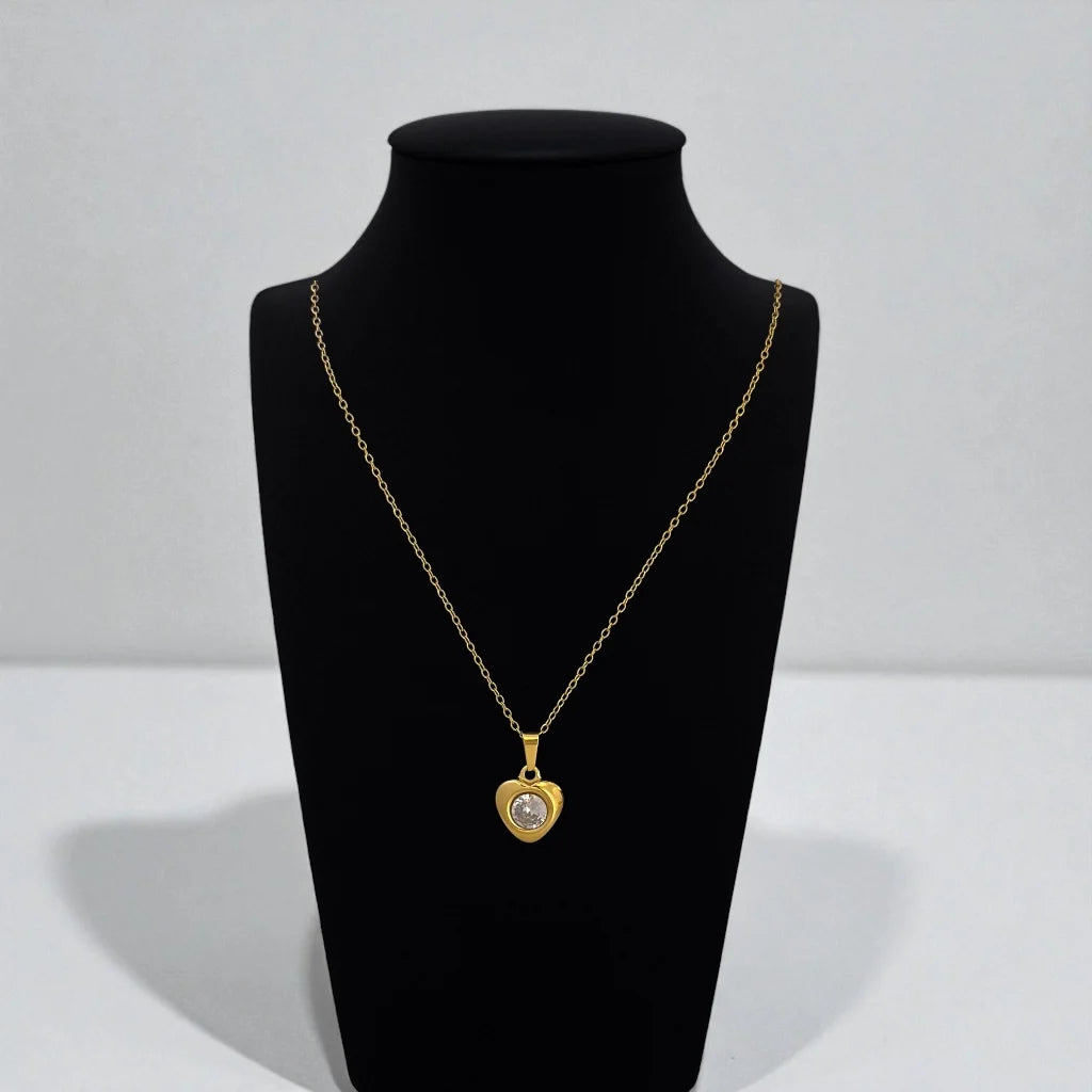 Luxe Solitaire Heart Pendant