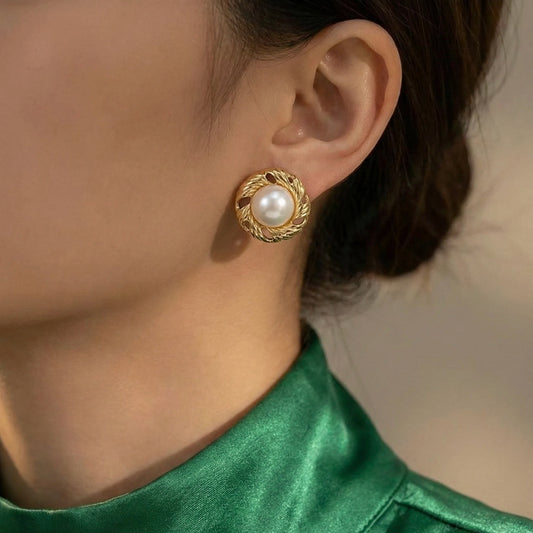 18KT Gold Plated Twisted Halo Pearl Studs