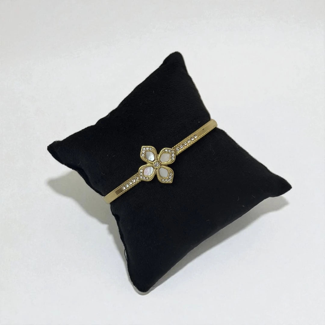 Pearl Petal Luxe Bangle