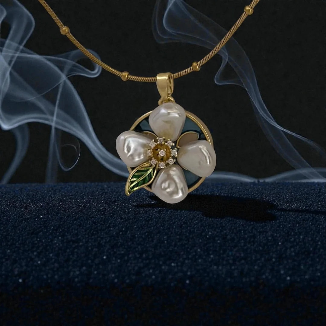 Pearl Petal Bloom Necklace