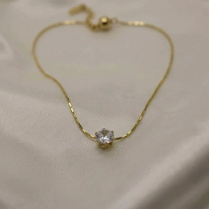 18Kt Gold Plated Round Cut Solitaire Pendant Necklace