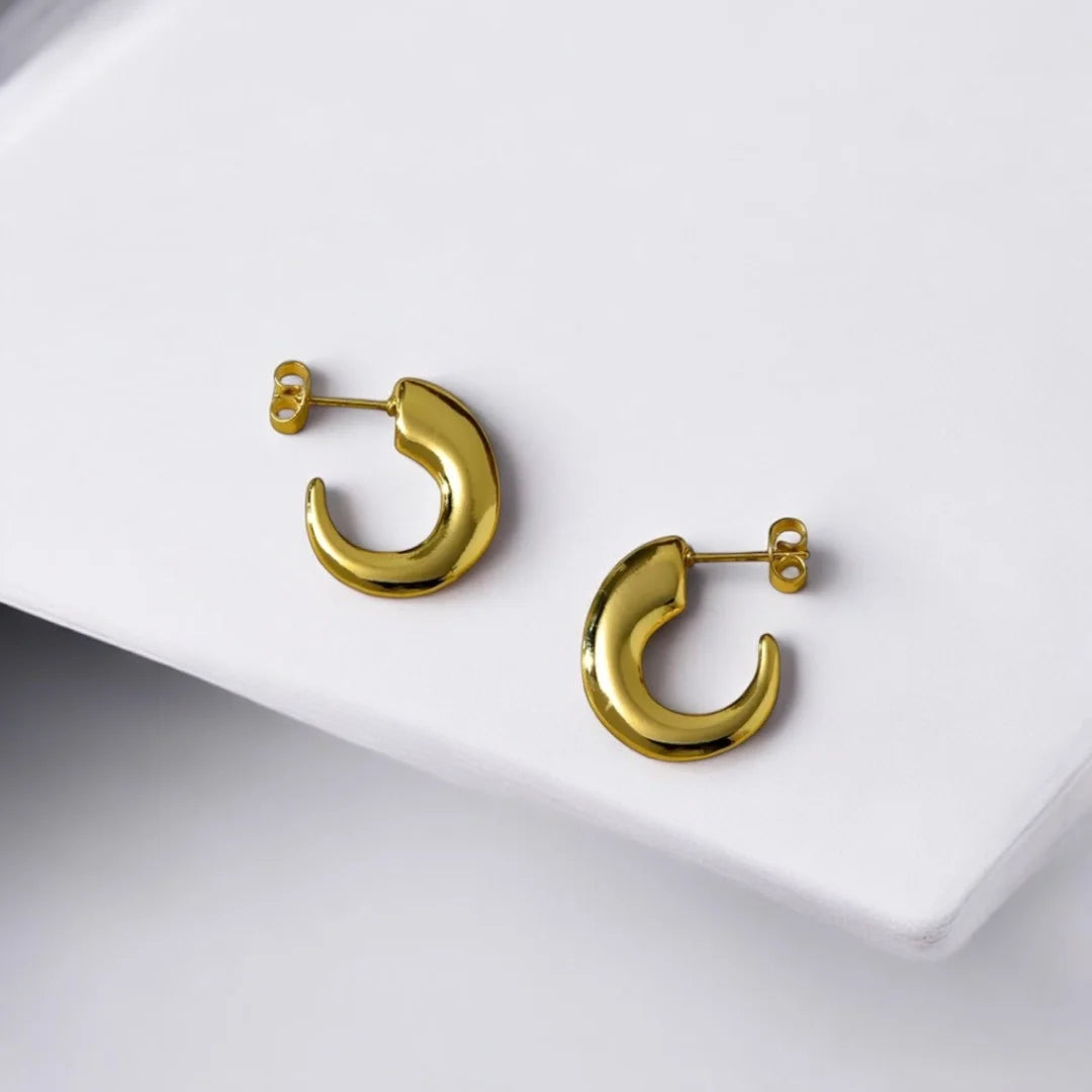 Chic Gold Chunky Hoops