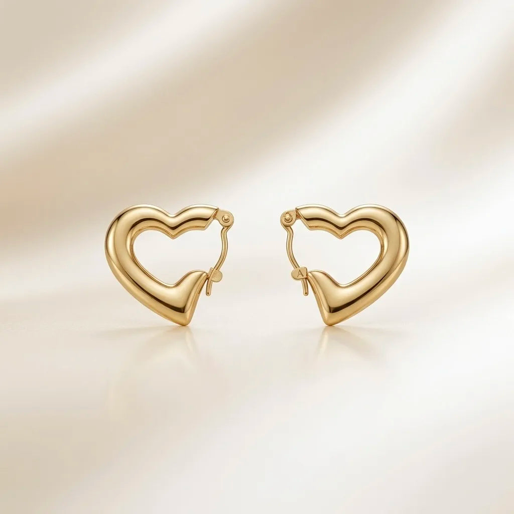 18Kt Gold Plated Adjustable Heart Necklace & Earrings Set