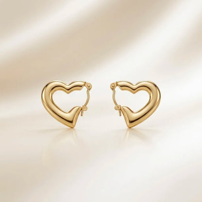 18Kt Gold Plated Adjustable Heart Necklace & Earrings Set