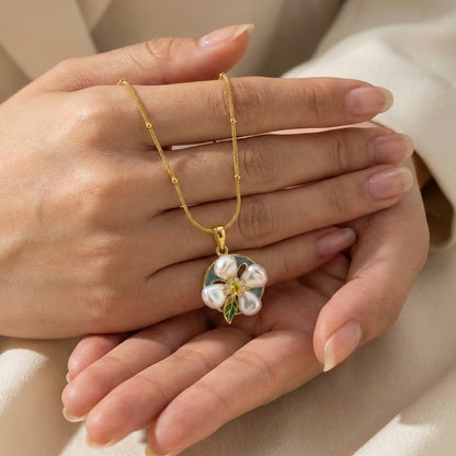 18KT Gold Plated Pearl Petal Bloom Necklace