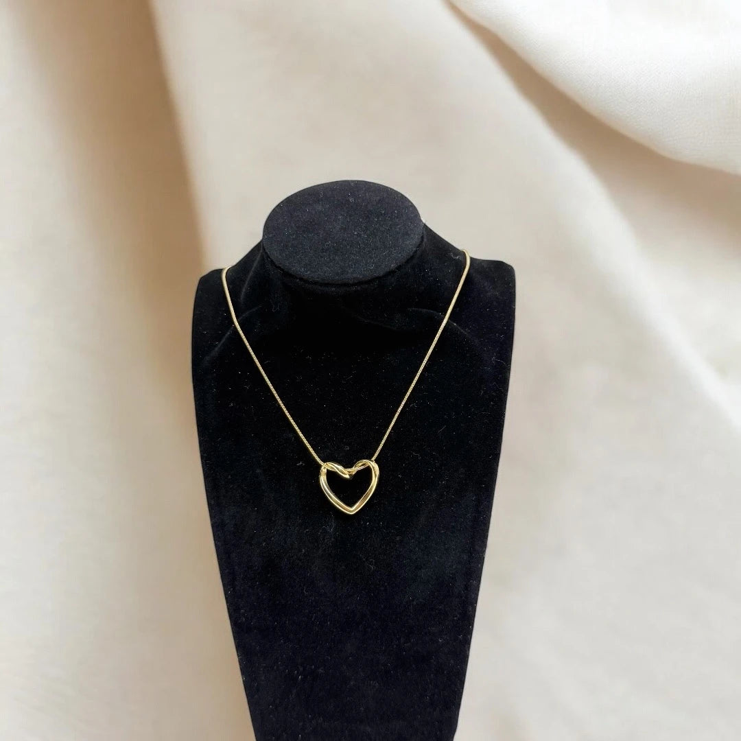 Tied Heart Pendant Necklace