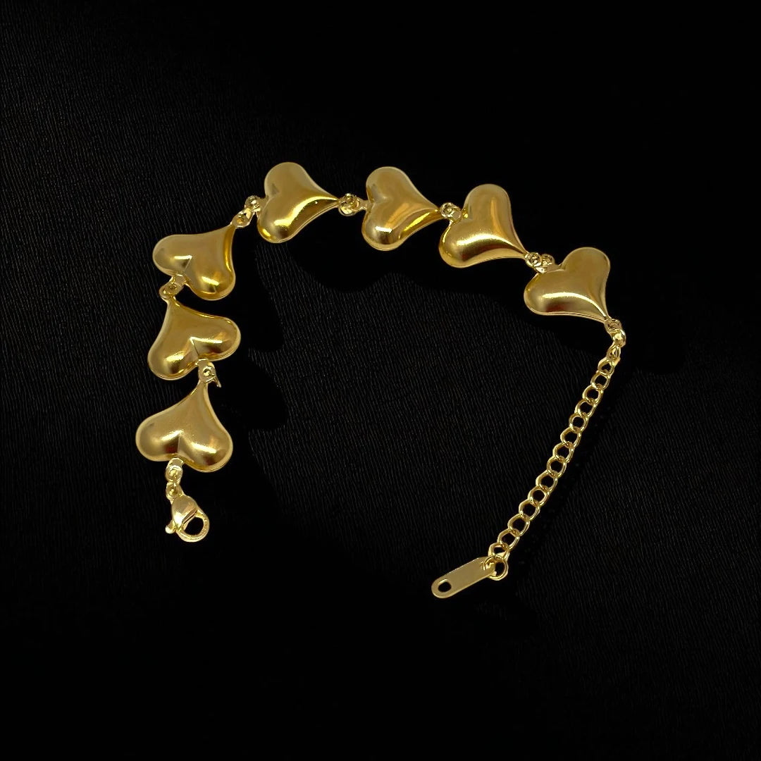 Golden Hearts Chain Bracelet