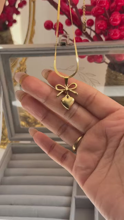 18KT Gold Plated Elegant Bow Heart Pendant Chain