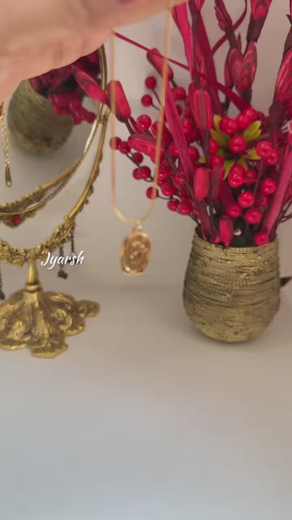 18KT Gold Plated Vintage Petal Necklace