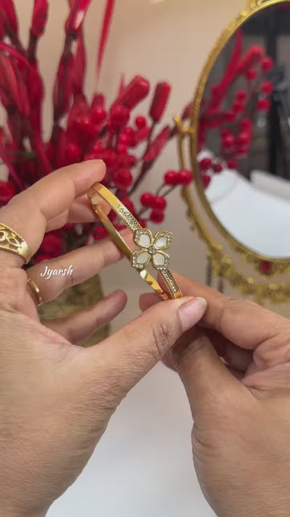 18KT Gold Plated Pearl Petal Luxe Bangle