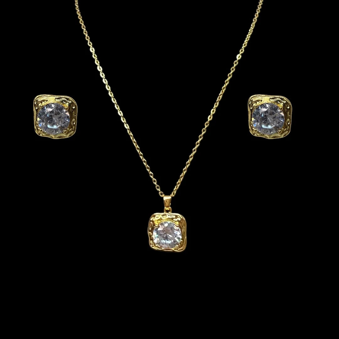 Golden Gaze Statement Set