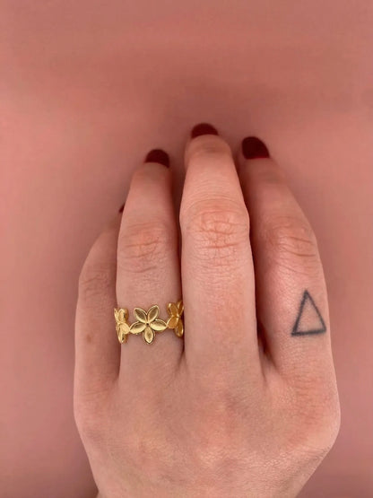 Adjustable,18Kt Gold Plated Flower Crown Style Ring ✨
