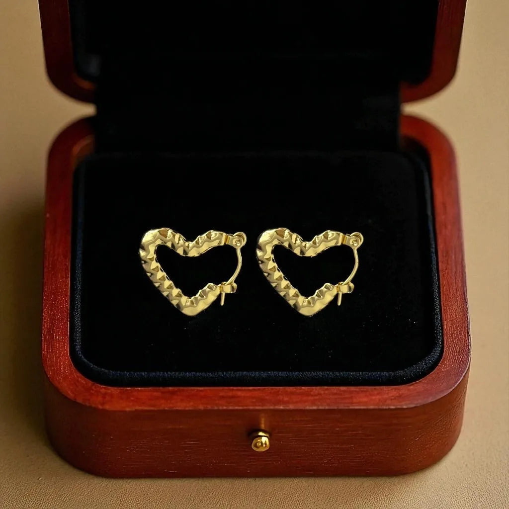 Luxe Heartbeat Hoops
