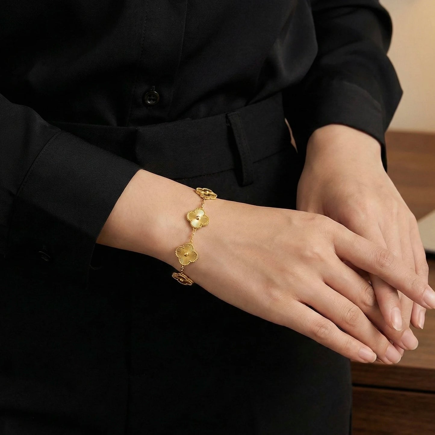 Vintage Golden Clover Bracelet