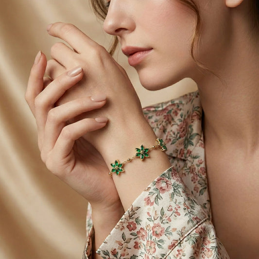 18Kt Gold Plated Green Floral Charm Bracelet ✨