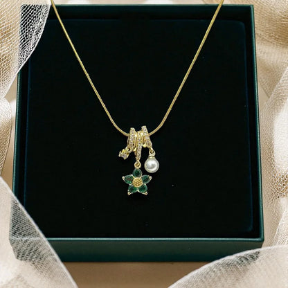 Pearl Bloom Charm