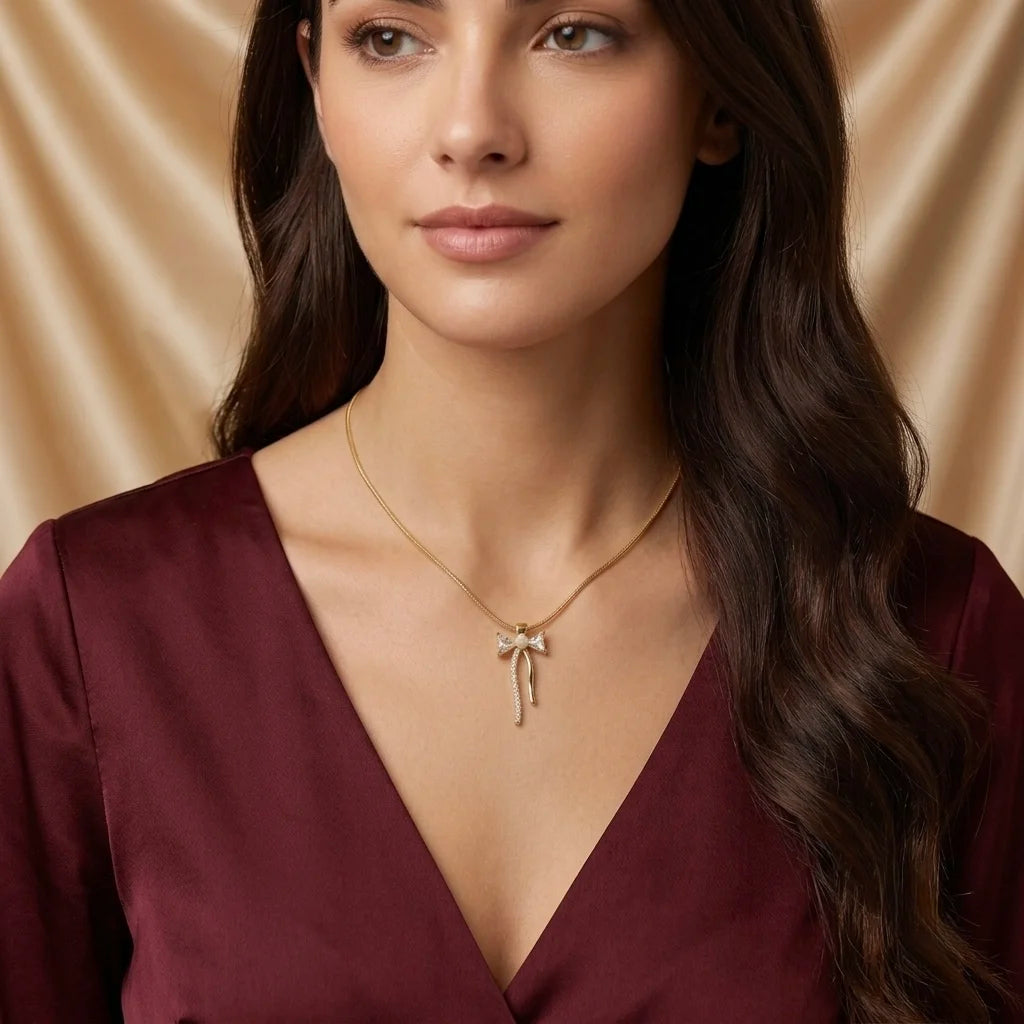 18Kt Gold Plated Bow Shaped Pearl Necklace