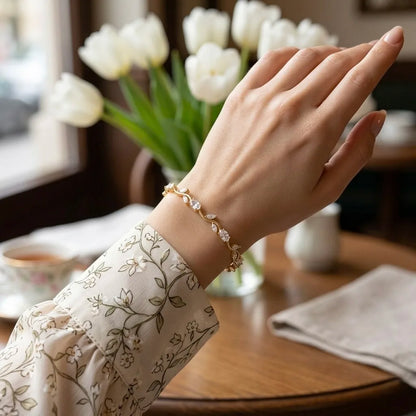18Kt Gold Plated Delicate Crystal tulip  Bracelet