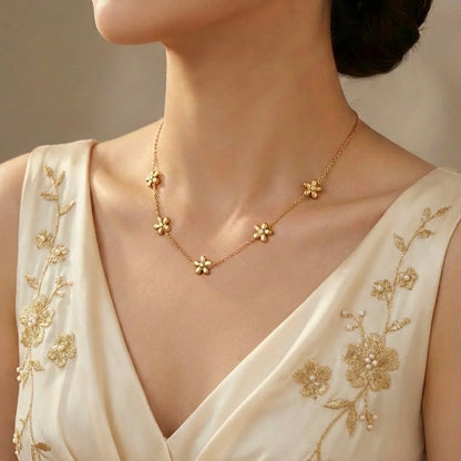 18Kt Gold Plated Daisy Sparkle Necklace
