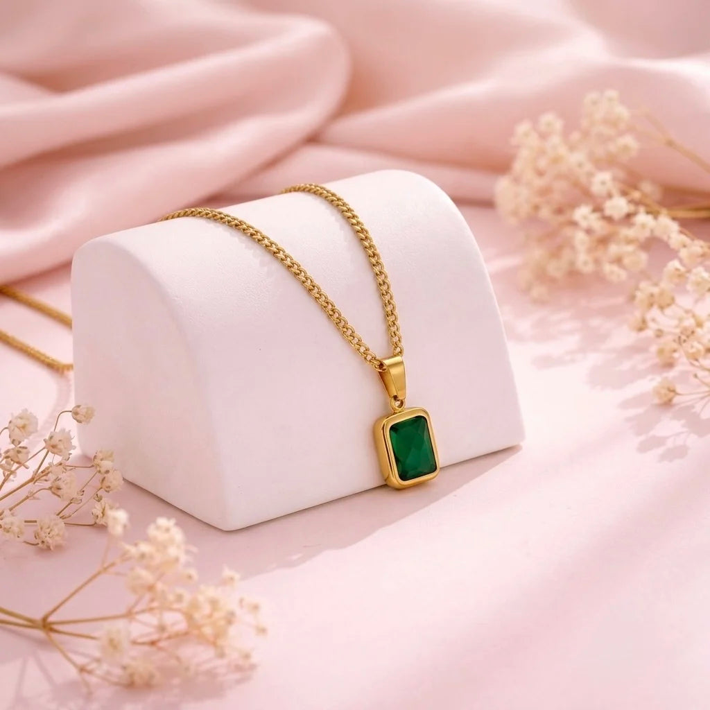 18Kt Gold Plated Emerald Green Stone Necklace