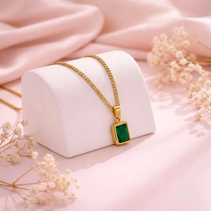 18Kt Gold Plated Emerald Green Stone Necklace