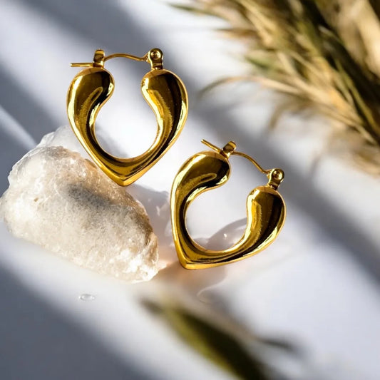 Curvy Heart Hoops – 18K Gold Plated